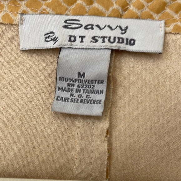 Light weight polyester jacket - Size M - Picture 2 of 9